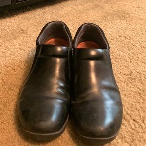Dansko Happy Feet Slip Resistent Nurisng Shoes
